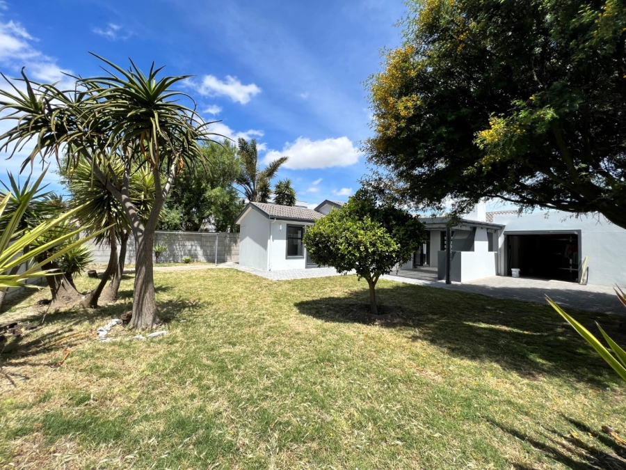 3 Bedroom Property for Sale in Parklands Western Cape